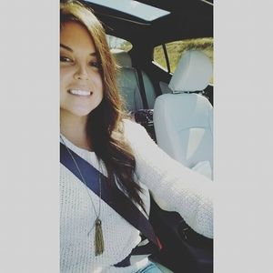 Meet your Posher, Shelly