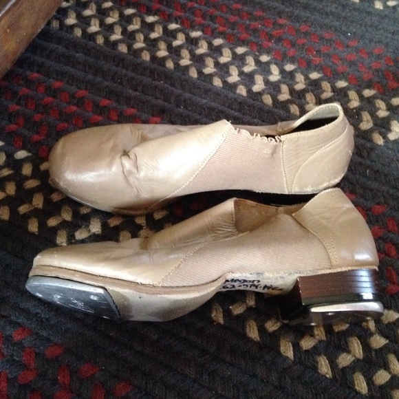 Tap shoes