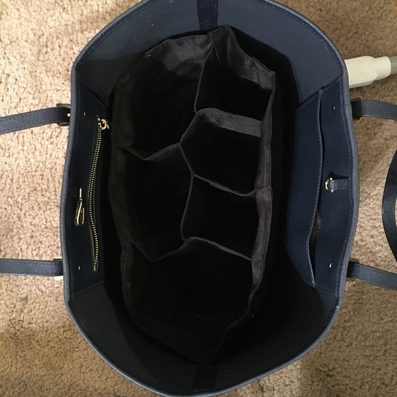 Michael Kors Jet Set Travel Tote - Medium - Picture 4 of 4