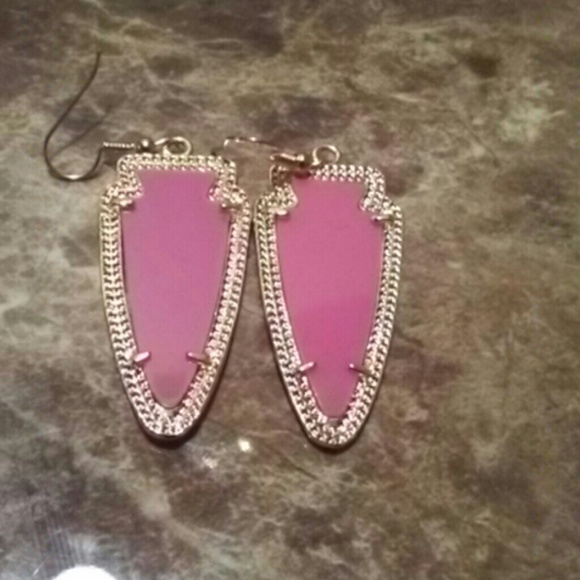 Inspired Kendra Scott Pink Arrow Dangle Earrings