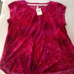 Short sleeve fuchsia floral print top