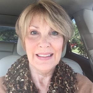 Meet your Posher, Mitzie