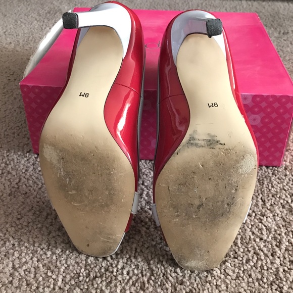 Heels - Picture 3 of 4