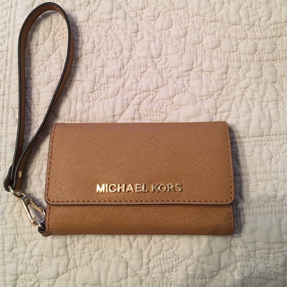 Michael Kors Wristlet