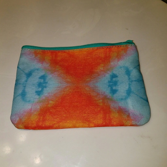 Makeup bag