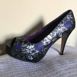Iron fist girls skull heels size 12