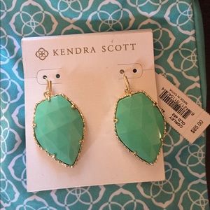 Kendra Scott Corley Drop Earrings in Mint