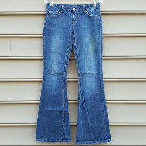 AMERICAN EAGLE OUTFITTERS FLARE LEG STRETCH JEANS