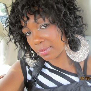 Meet your Posher, Sheika