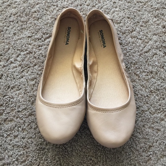 Nude flats