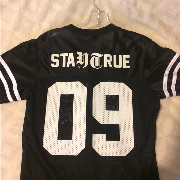 SOLD ON MERC - Picture 4 of 4