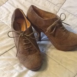 Platform Wing Tip Shoes ⚡️⭐️Price Drop⭐️⚡️