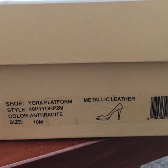 Platform shoes - Picture 2 of 5