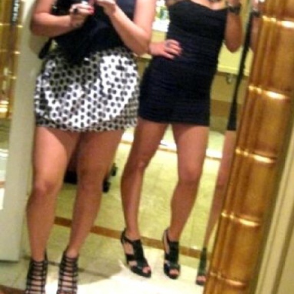 Black and White Polka Dot Mini Skirt - Picture 4 of 4