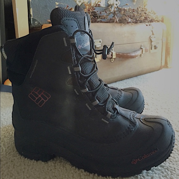 Columbia Bugaboot Waterproof snow boots sz W-8 M-6