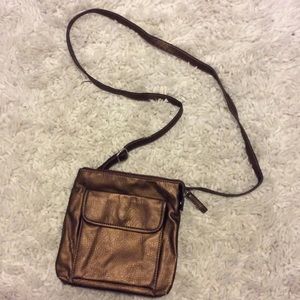 Relic cross body purse