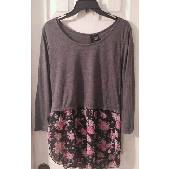 Grey top with black floral botton