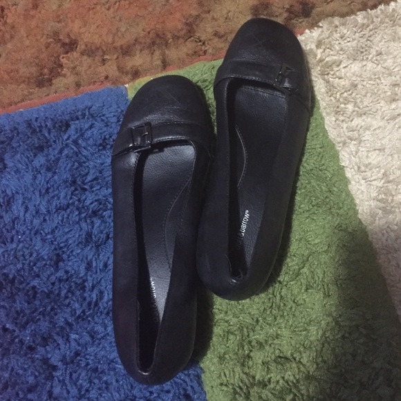 Croft & Barrow black shoes