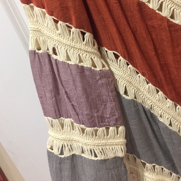 Color-Block Crochet Blouse - Picture 2 of 2