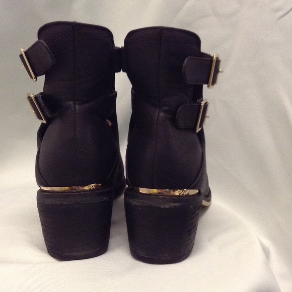 SOLD- ECOTE' booties - Picture 3 of 4