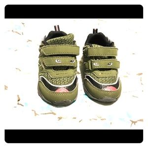 Carter's Sneakers T 7