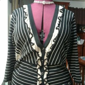 EUC CAbi Sweater Top