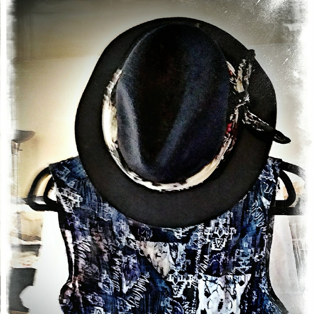 (Traded)"WILD GYPSY" INDIGO BLACK FEDORA - Picture 3 of 4