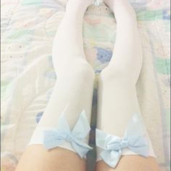 Meet your Posher, Nicole - Picture 1 of 1