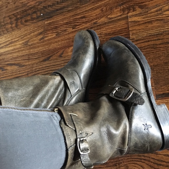 Distressed Black FRYE Veronica moto boot size 8