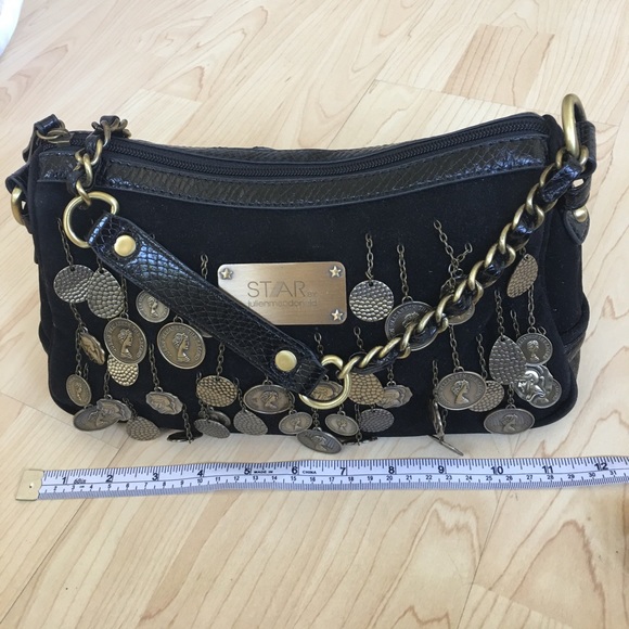 Fun Shoulder Bag - Picture 3 of 6
