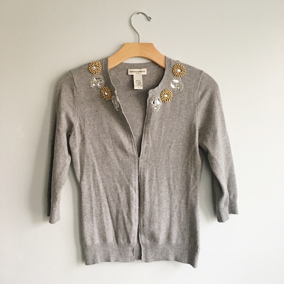 CLOSING 2/8 MUST GO Banana Republic cardigan
