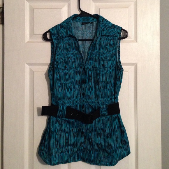 Team and Black Pattern Blouse with Belt