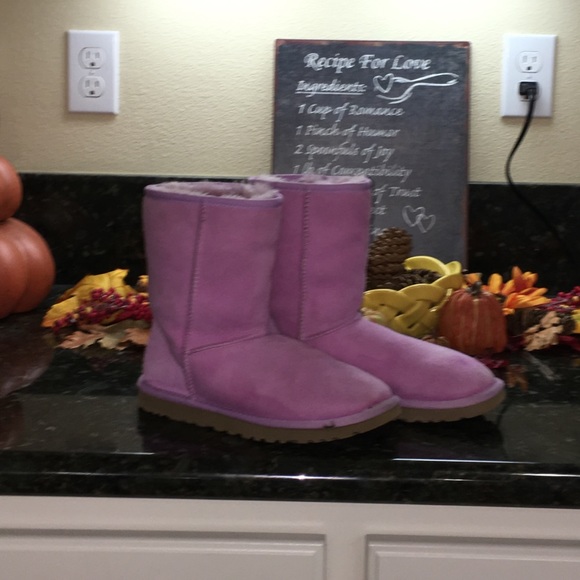 Pink Uggs