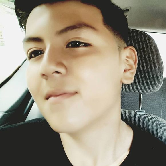 Meet your Posher, Fernando - Picture 1 of 1