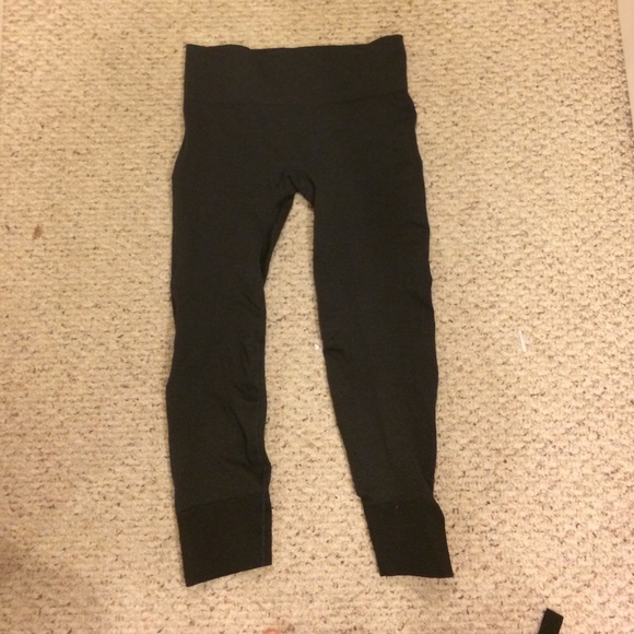 Lululemon Ebb to Street pants