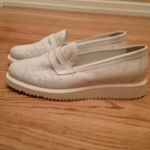 Italian tennis shoes