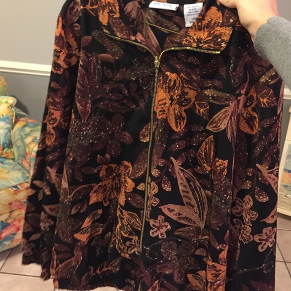 Polyester jacket - Picture 2 of 2