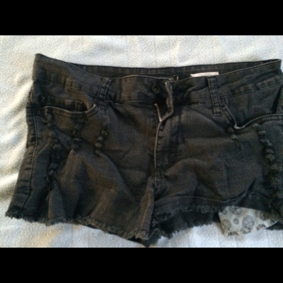 Lovesick shorts