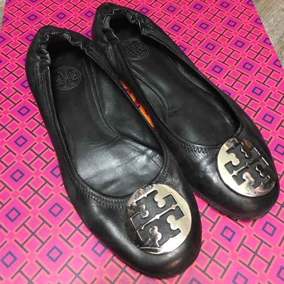 Tory Burch Reva 8M black with silver
