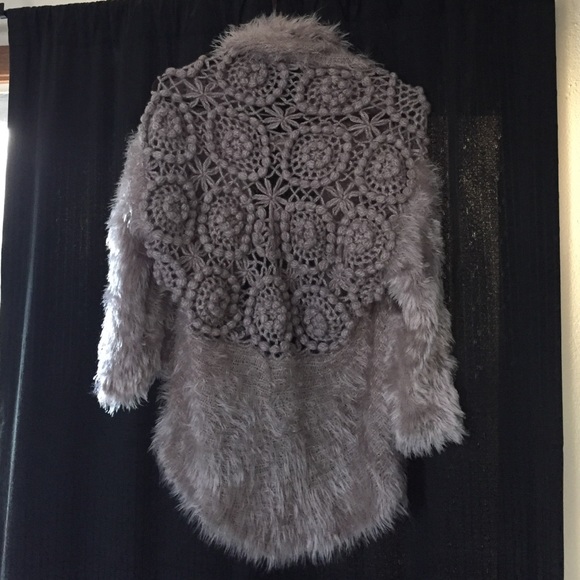 Cardigan - Picture 2 of 3