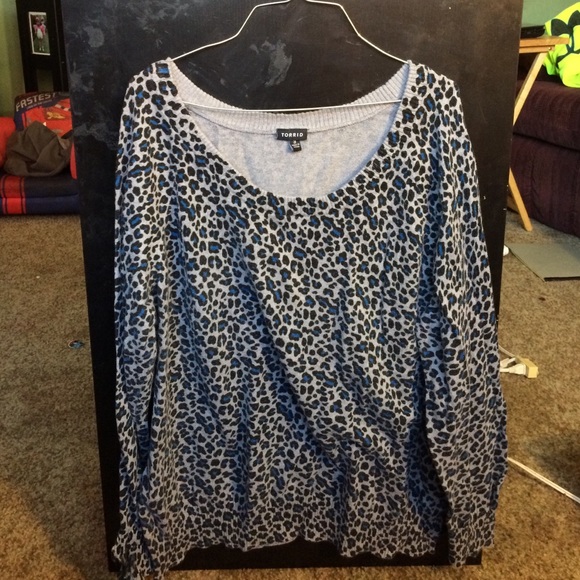 Blue Black & Gray cheetah print Torrid sweater