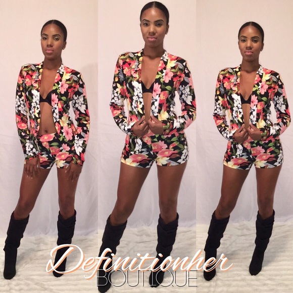 FLOWERED 2 PIECE SET