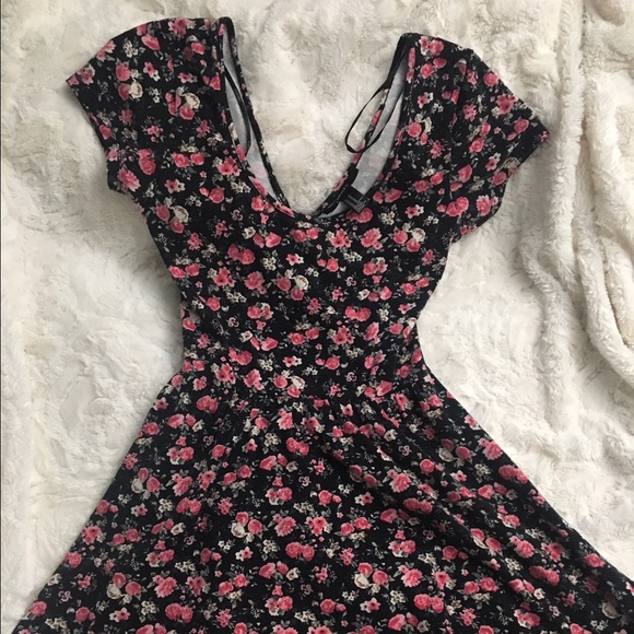 Forever 21 Floral Skater Dress
