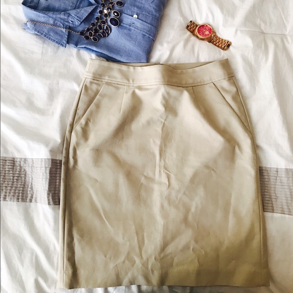 NWOT Banana republic pencil skirt *lowest price*