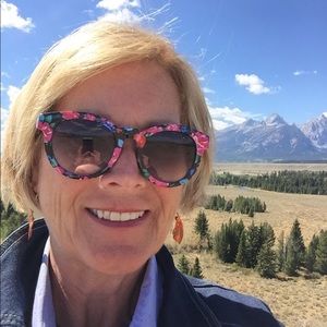 Meet your Posher, Linda