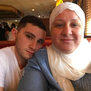 Meet your Posher, Omar