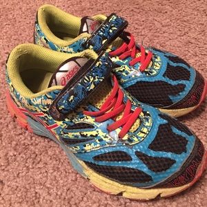 Boys Asics Sz 1.5Y. Good condition