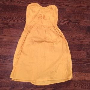 Sweetheart neckline sun dress yellow