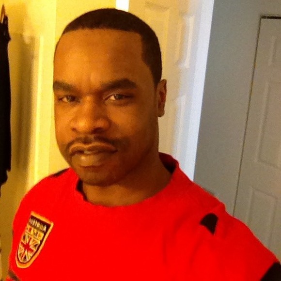 Meet your Posher, Tye - Picture 1 of 1