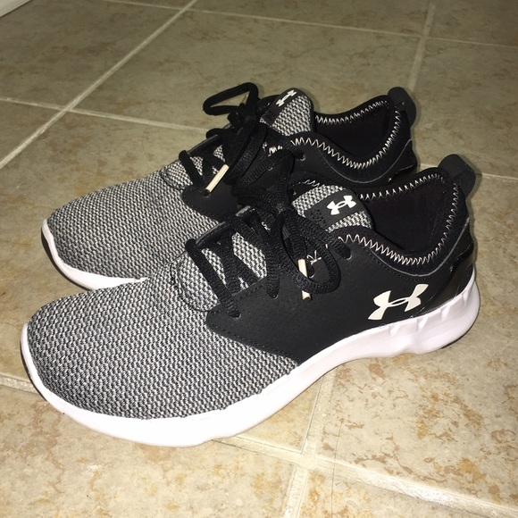 Under Armour tennis shoes
